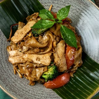 Party Size - Pad Khi Mao