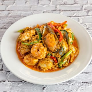 - Stir Fried Seafood with Curry Powder